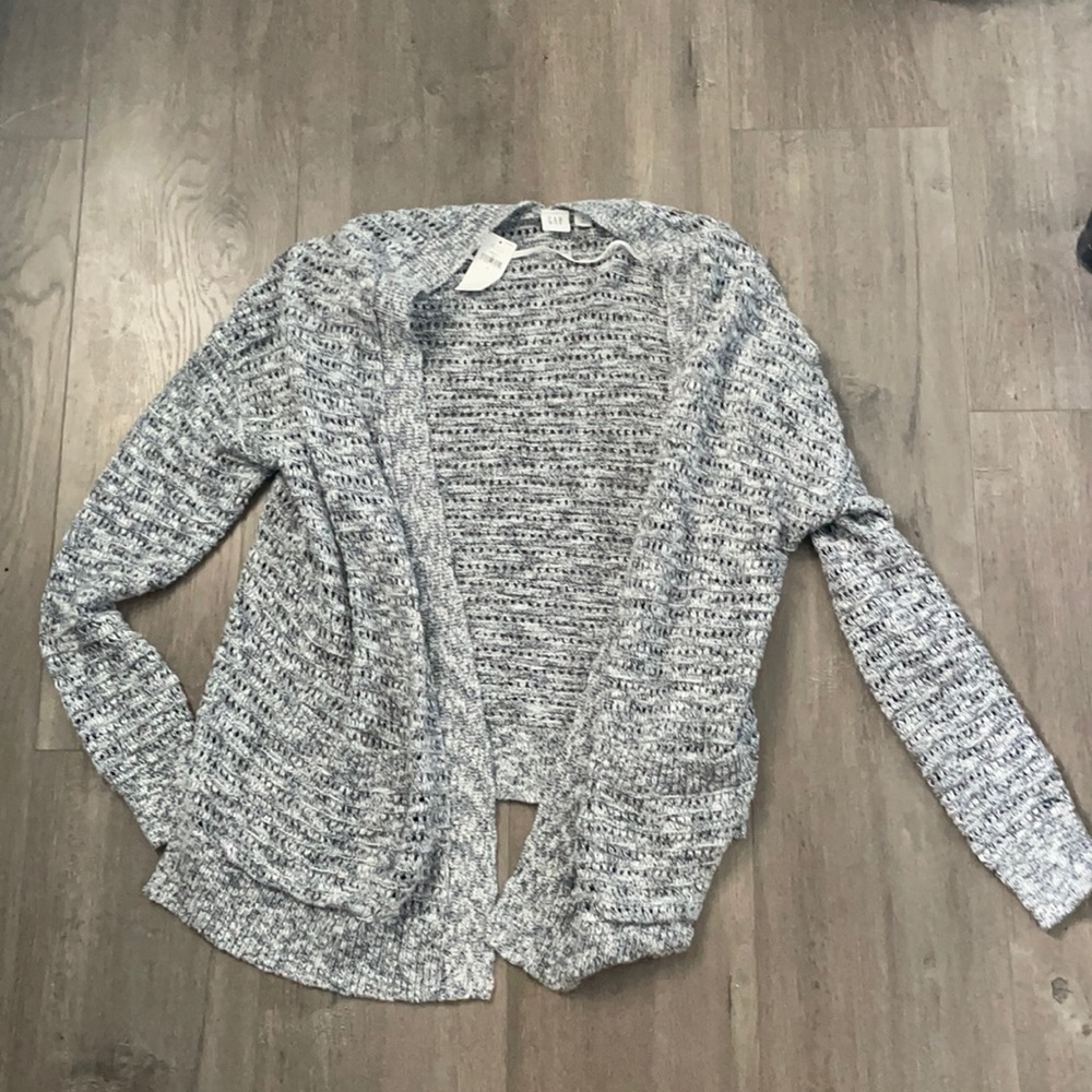 GAP cardigan